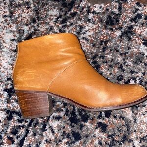 TOMs Heeled Ankle Boots